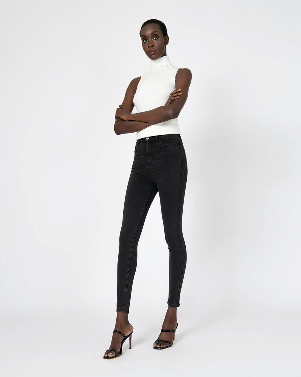 Avani High-Waisted Jeans