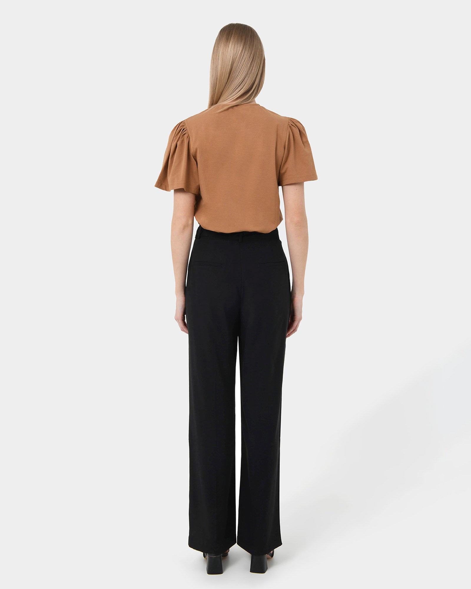 Cayla Gathered Sleeve Tee