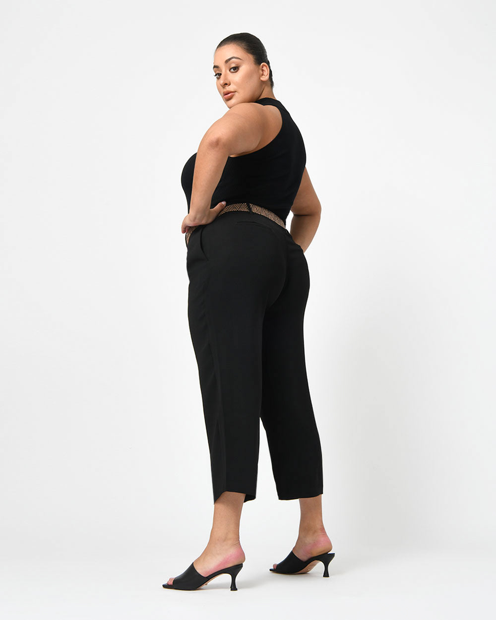 Mollie 2 Belted Cropped Pants