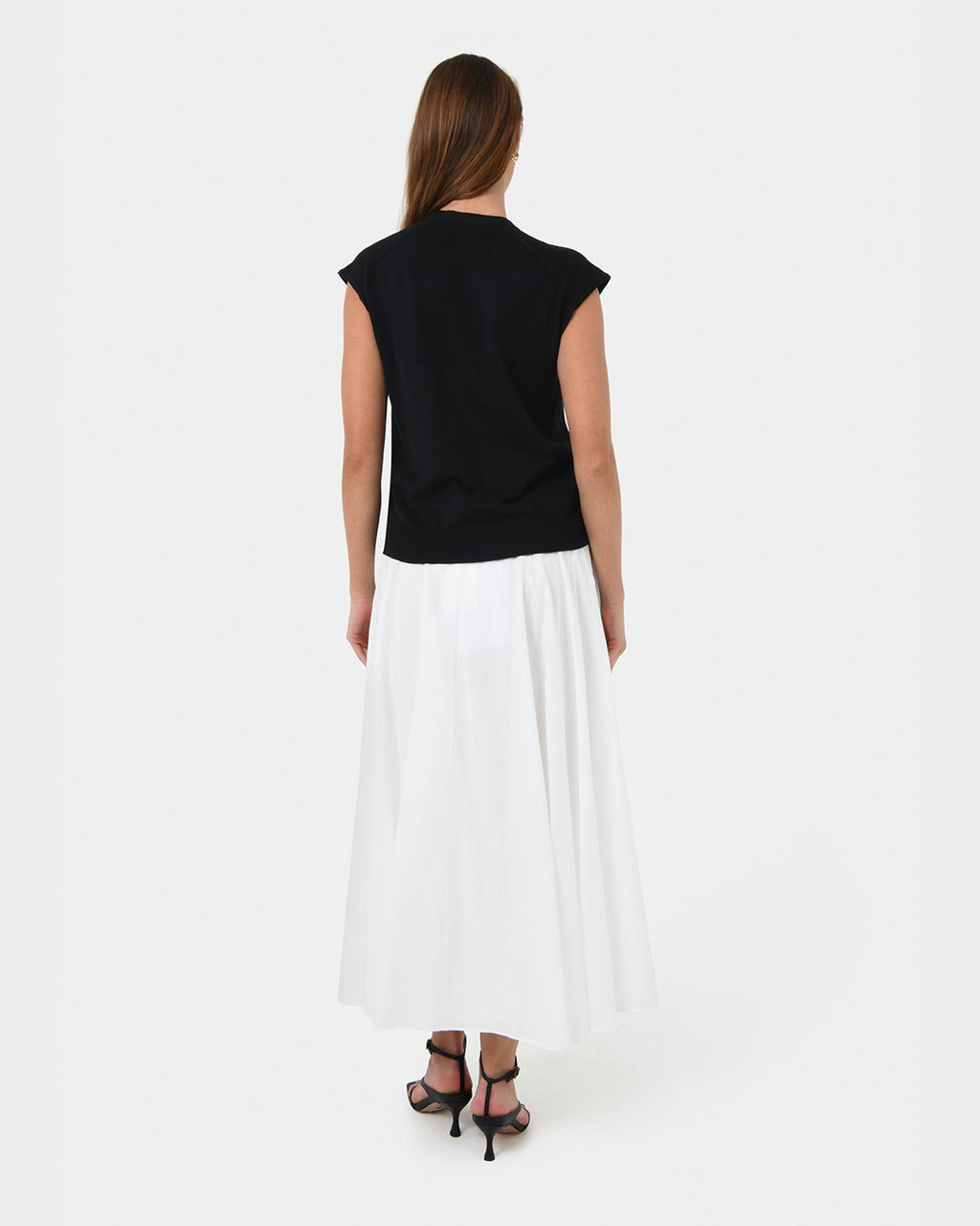 Nicole V-neck Sleeveless Knit