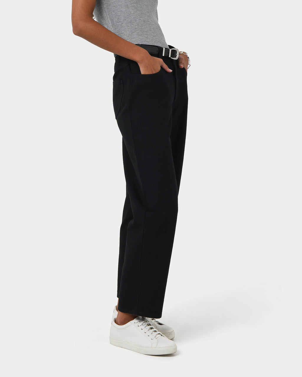 Leighton Barrel Leg Jeans