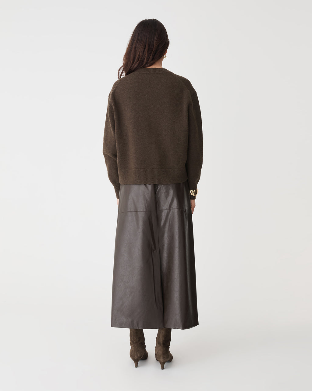 Joyli Round Neck Knit