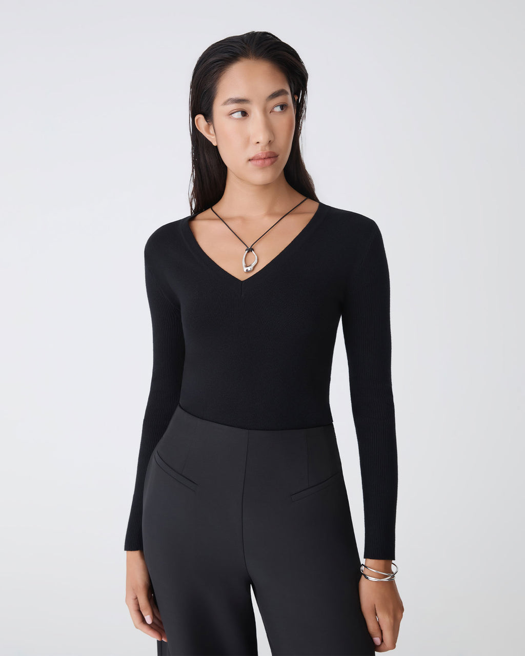 Vicky V-Neck Knit