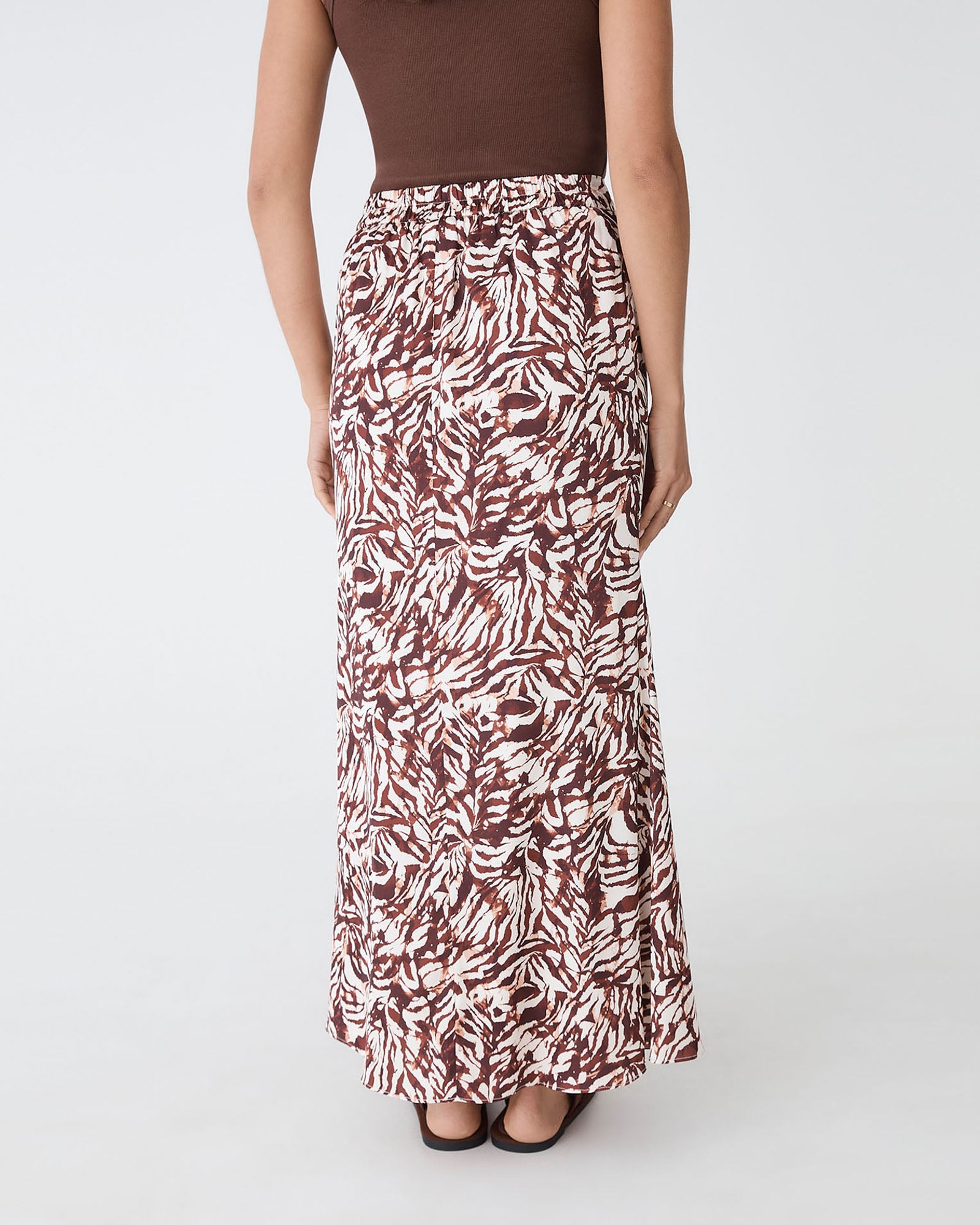 Zuhara Column Skirt