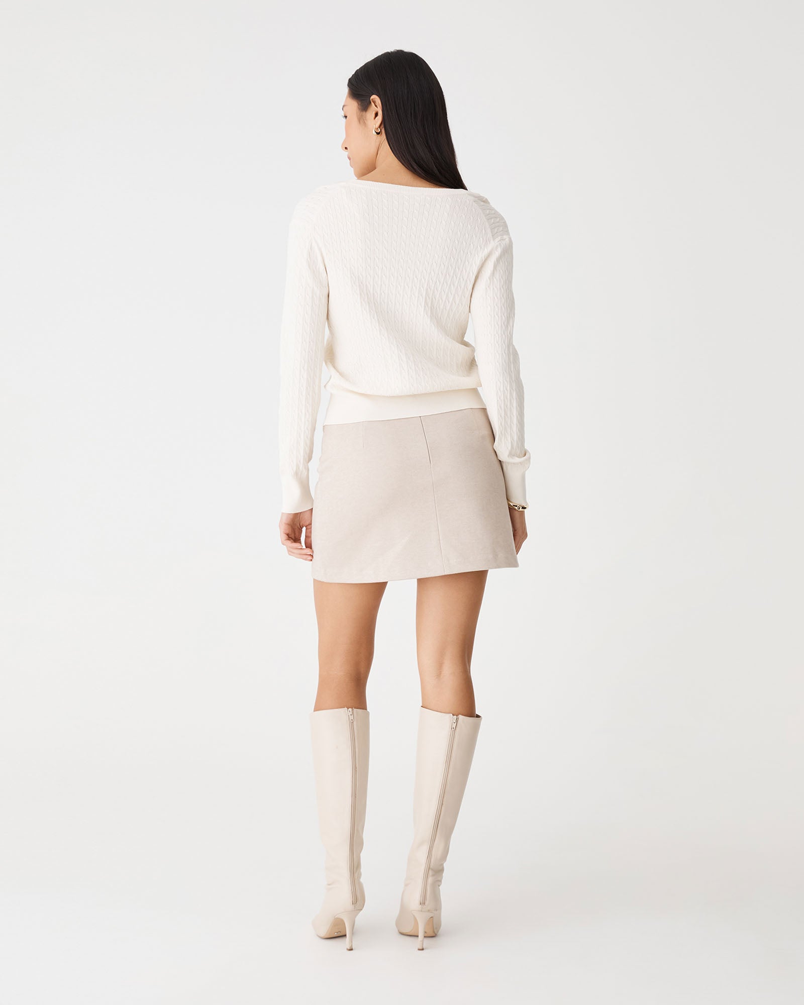 Carla V-Neck Cable Knit