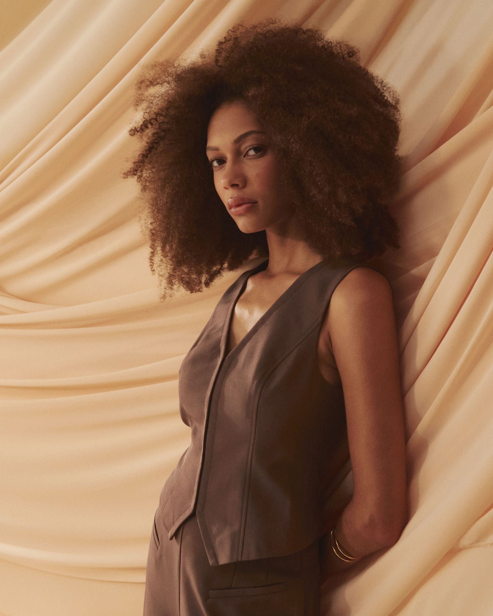 Dakota V-Neck Vest