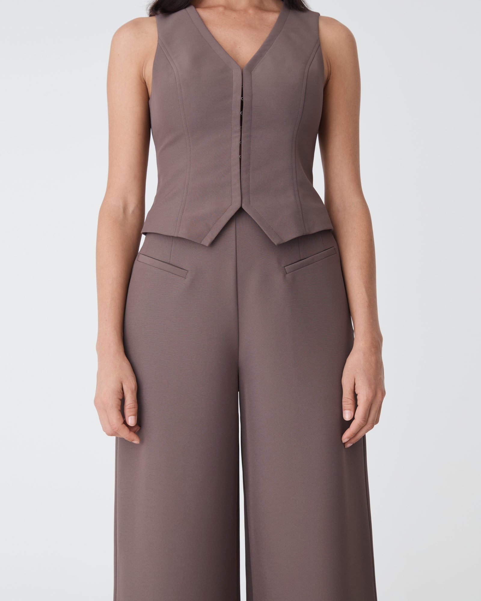 Dakota V-Neck Vest