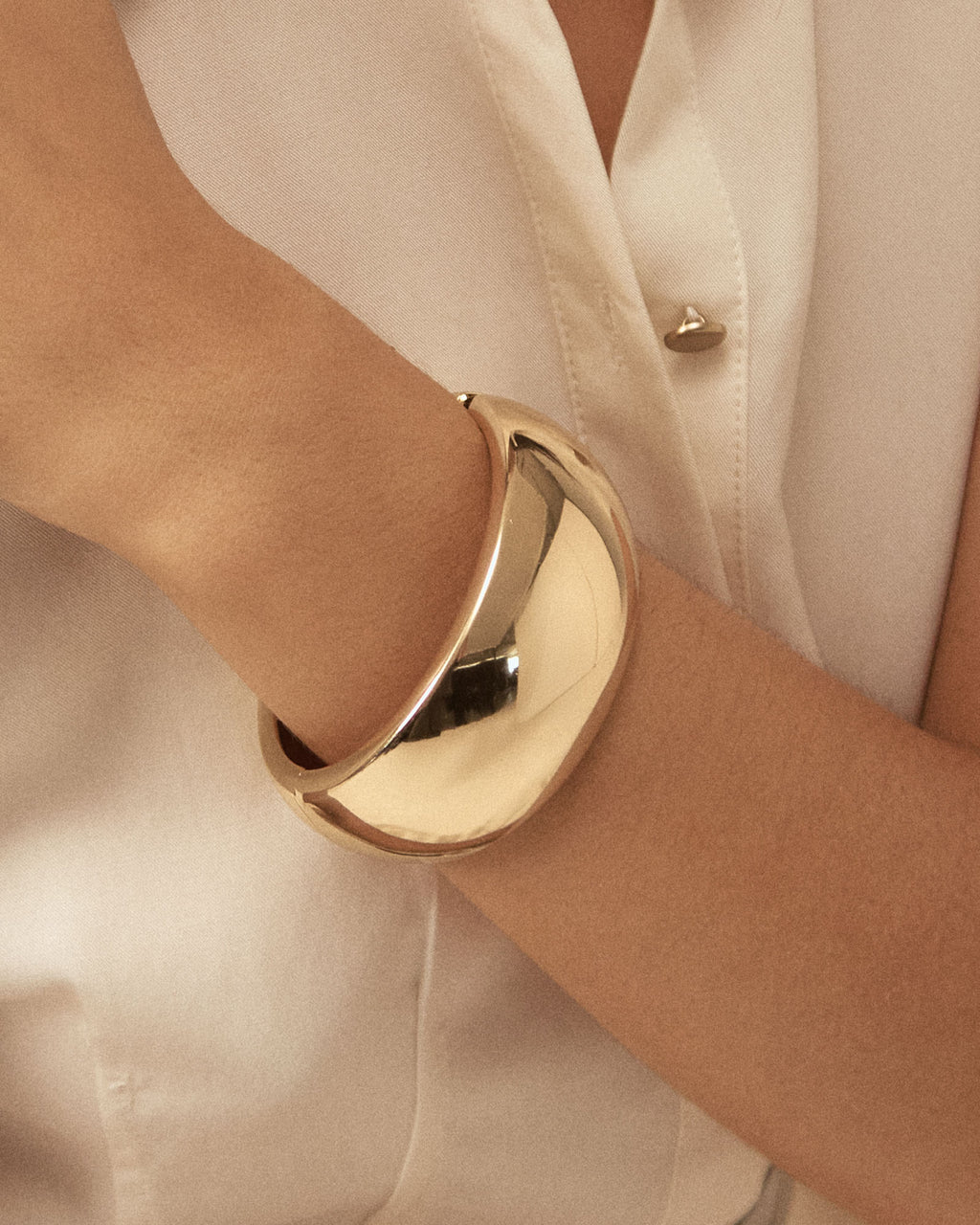 Valeria Statement Bangle