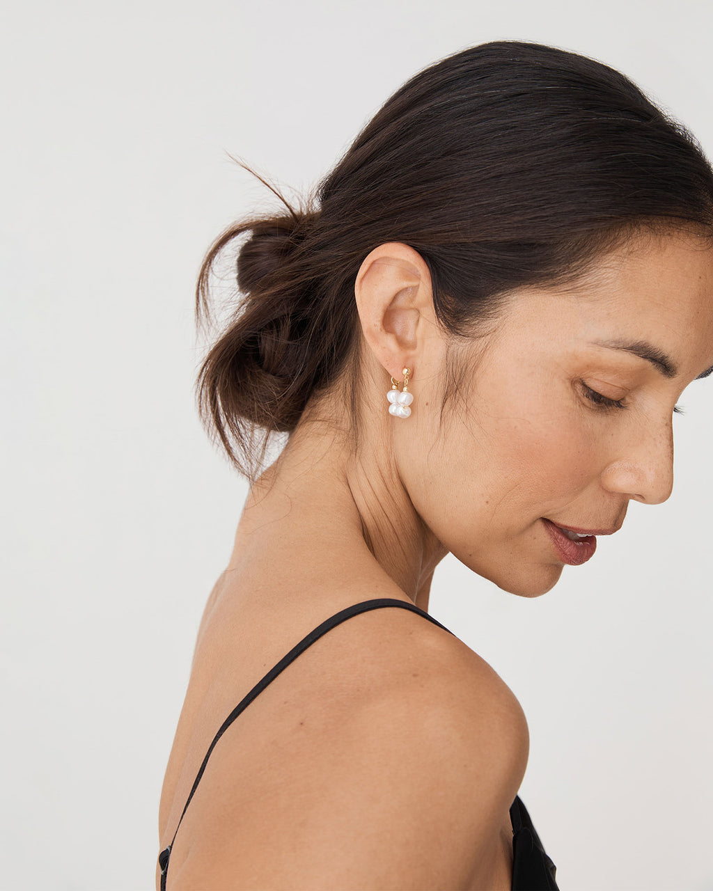 Amelie Pearl Earrings