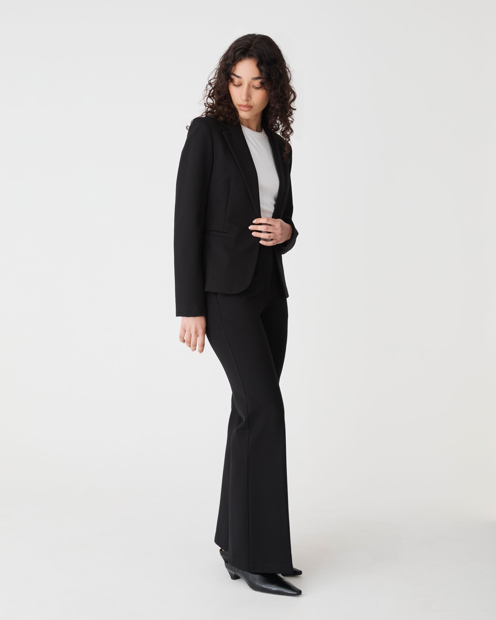 Sutton Single Breasted Blazer