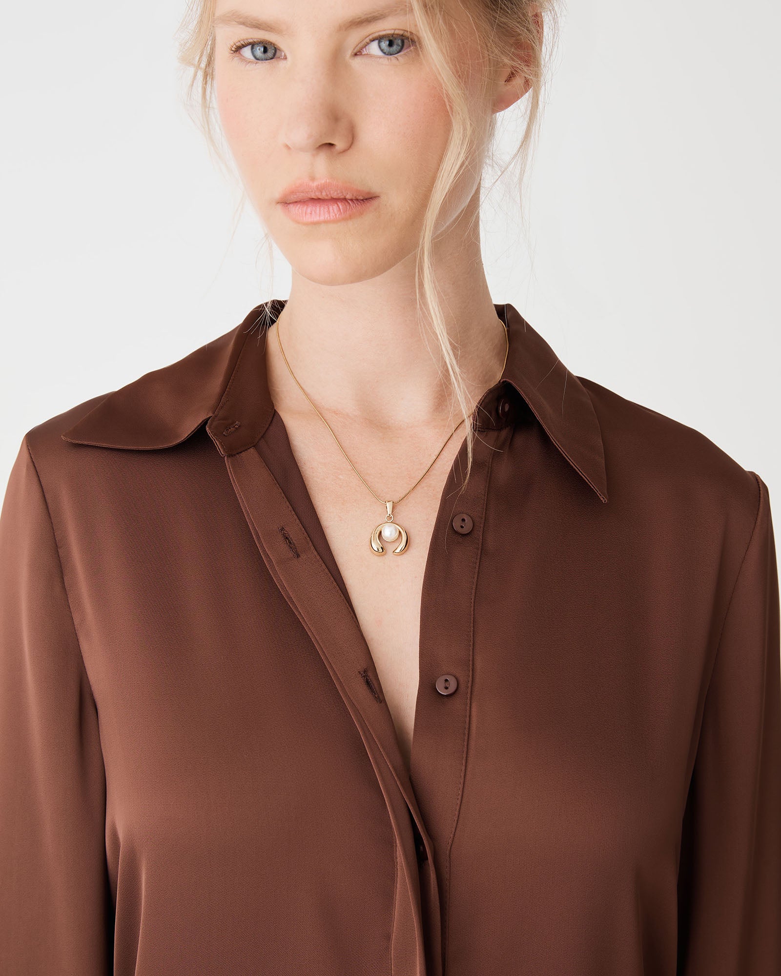 Alba Pearl Pendant Necklace