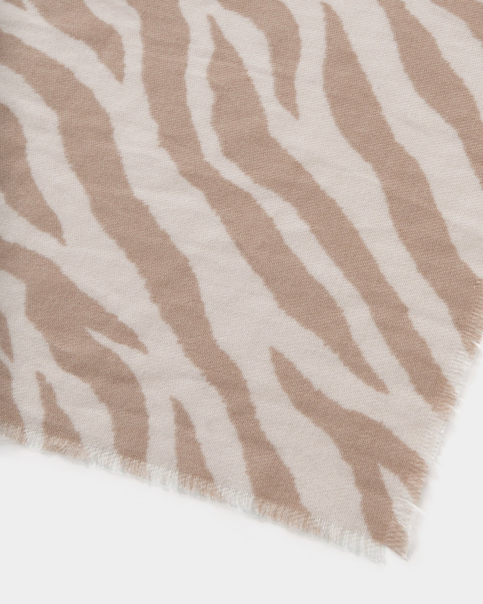 Ashly Scarf