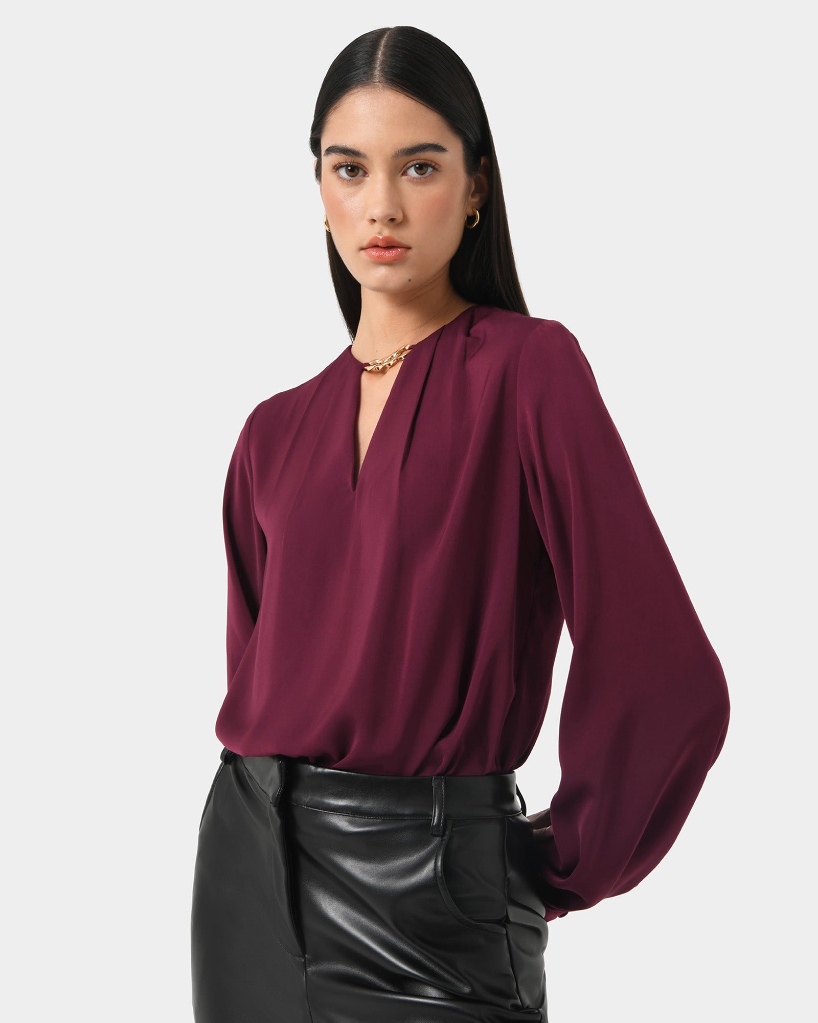 Ivette Chain Neck Blouse
